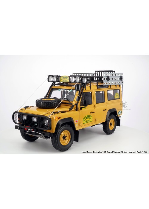 Land Rover Defender Camel Trophy 110 1:18 Almost Real