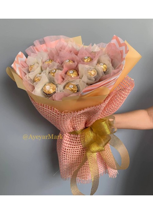 ချောကလပ် ပန်းစည်း Chocolate Flower Bouquet with 30 pcs Chocolate CCLFB100