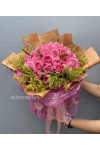 နှင်းဆီပန်း ပန်းစည်း အရံပန်းအပါ Fresh Flower Bouquet approx 30 roses with some seasonal green leaves FFB103
