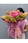 နှင်းဆီပန်း ပန်းစည်း အရံပန်းအပါ Fresh Flower Bouquet approx 30 roses with some seasonal green leaves FFB103
