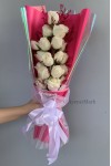 နှင်းဆီပန်း ပန်းစည်း အရံပန်းအပါ Fresh Flower Bouquet approx 15 roses with some seasonal green leaves FFB107