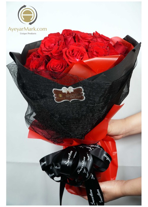 နှင်းဆီပန်း ပန်းစည်း Fresh Flower Rose Bouquet Approx 50 roses FFB133