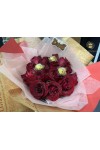 နှင်းဆီပန်း ပန်းစည်း Fresh Flower Bouquet approx 20 roses with 3 chocolate balls FFB138