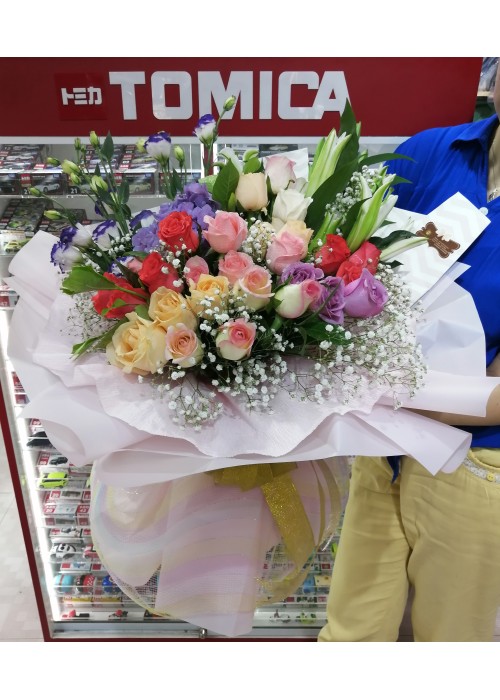 ရောင်စုံပန်းစည်း Assorted Mixed Fresh Flower FFB149