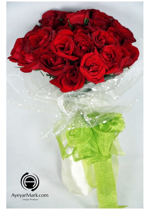 နှင်းဆီပန်း ပန်းစည်း Fresh Flower Bouquet Plain Design approx 30 roses FFB151