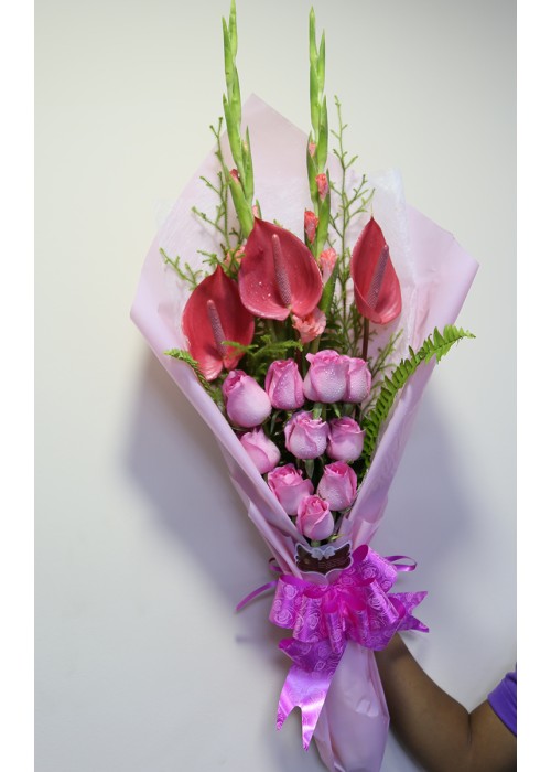 ရောင်စုံပန်းစည်း Assorted Mixed Fresh Flower FFB155