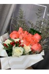 ရောင်စုံ နှင်းဆီပန်း ပန်းစည်း အရံပန်းအပါ Mixed and Match Fresh Flower Bouquet approx 20 roses with some seasonal green leaves FFB156