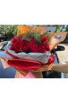 နှင်းဆီပန်း ပန်းစည်း အရံပန်းအပါ Fresh Flower Bouquet approx 30 roses with some seasonal green leaves FFB159